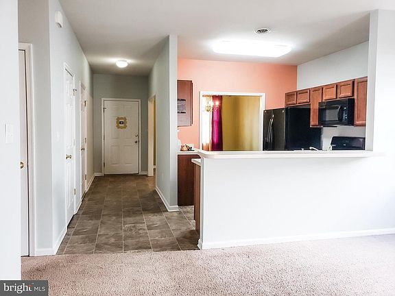 5th image of 36459 Carriage Walk Ln