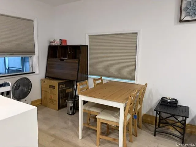2 bed, 1.0 bath, 960 sqft, $2,500 — Photo 3