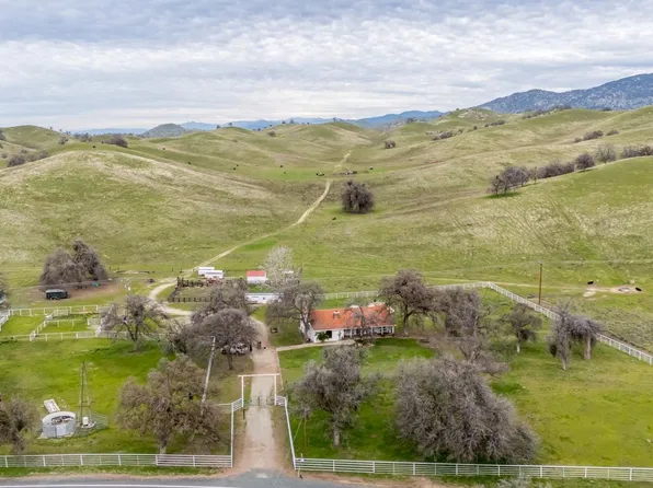 19200 Garces Hwy, Woody, CA 93287