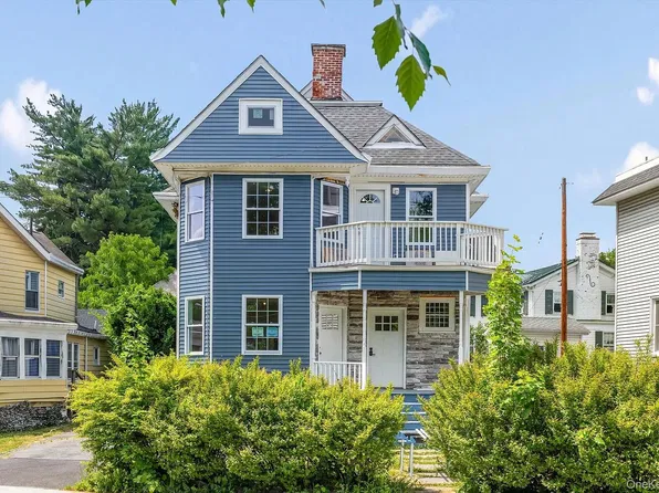 31 Wickham Ave, Middletown, NY 10940