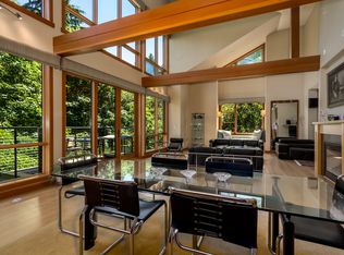 998 Vineyard Ln UNIT J302, Bainbridge Island, WA 98110