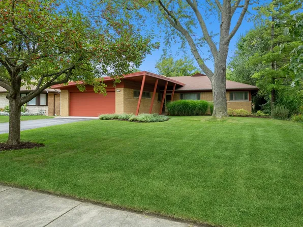6625 N Kenton Ave, Lincolnwood, IL 60712