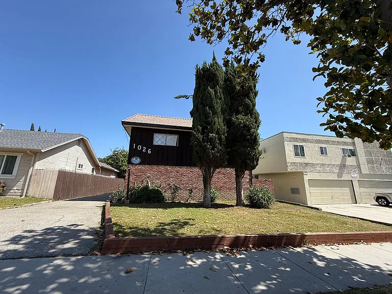 1026 Grover Ave — Photo 14
