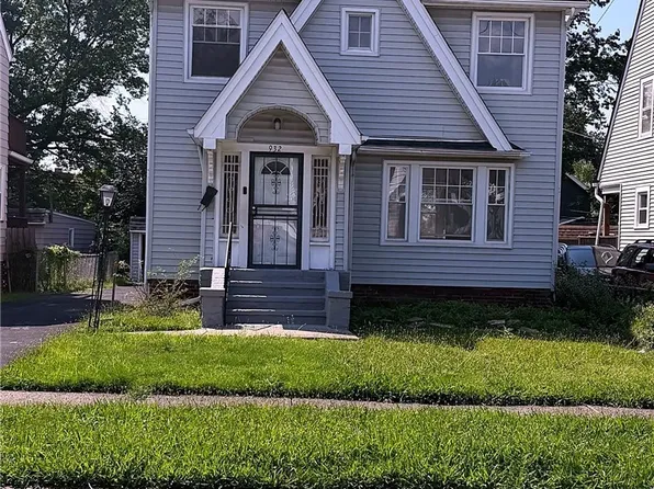 932 Vineshire Rd, Cleveland Heights, OH 44121
