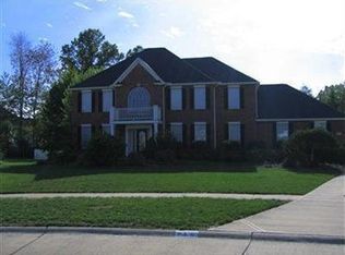 658 Treeside Ln, Avon Lake, OH 44012