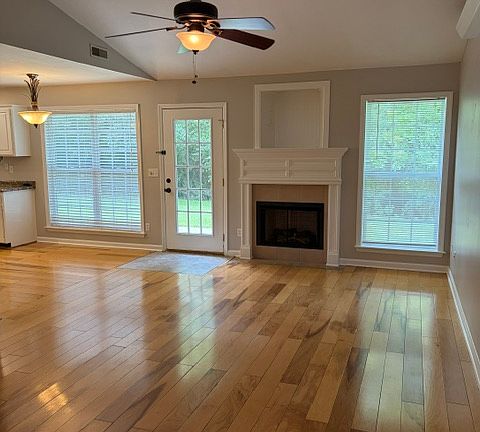 3rd image of 9733 Waycross Cir