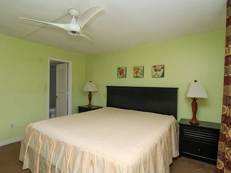 175 Turtle Lake Ct #111 — Photo 26