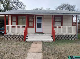 1004 San Saba St, Coleman, TX 76834