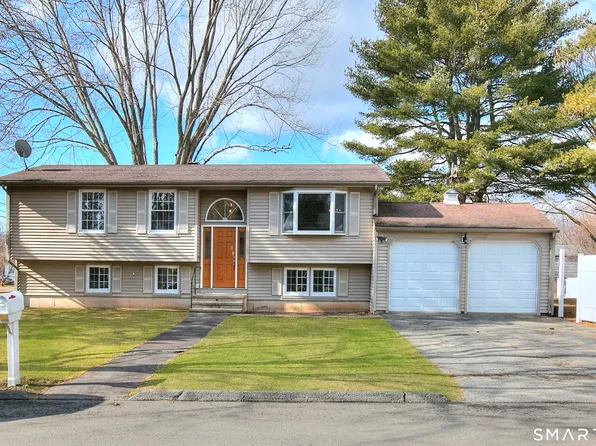 6 Vernon Court, Milford, CT 06461