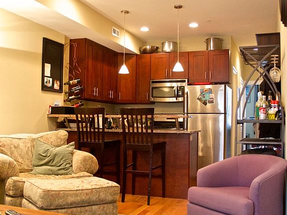 4th image of 528 N 15th St #3