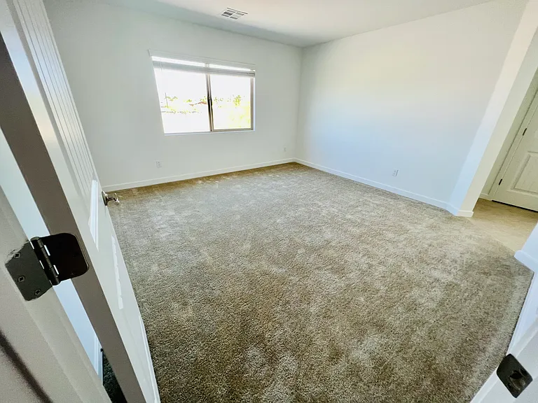 6038 W Hartford Ct — Photo 18