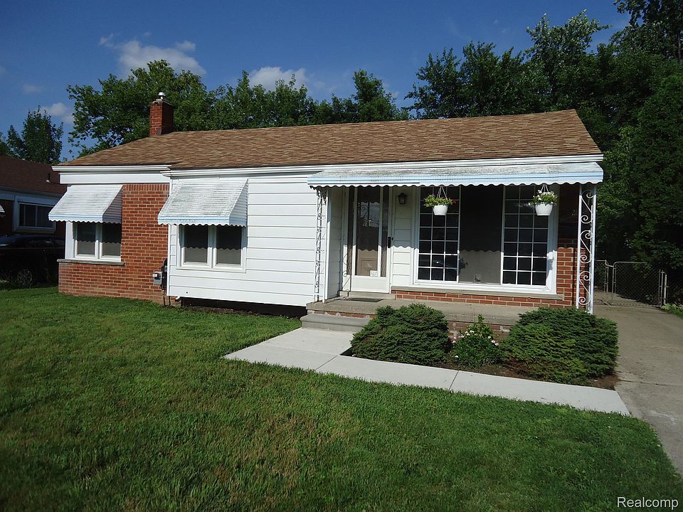 1st image of 28222 Edward St