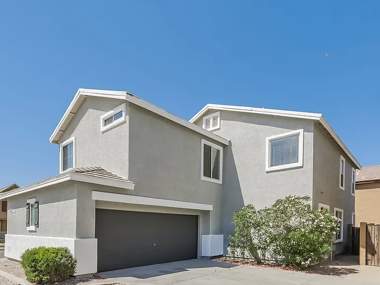 7218 S 39th Dr — Photo 17