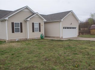 305 Fortway Rd, Clarksville, TN 37042