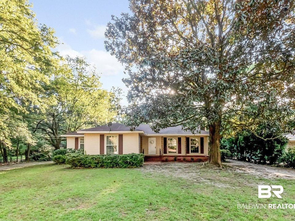 1st image of 288 Summit Dr