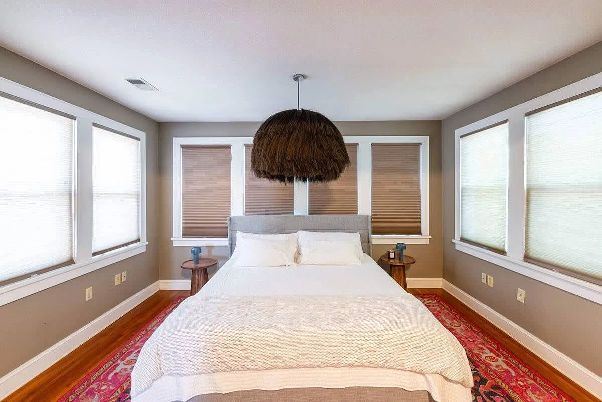 3 bed, $3,250 — Photo 2
