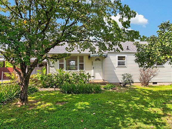 5th image of 2921 Ironwood Dr