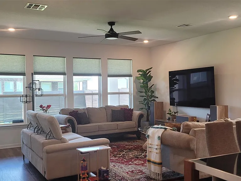 716 Leeward Pass — Photo 5
