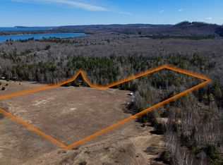 10 S Michaels Wood Trl #10, Maple City, MI 49664