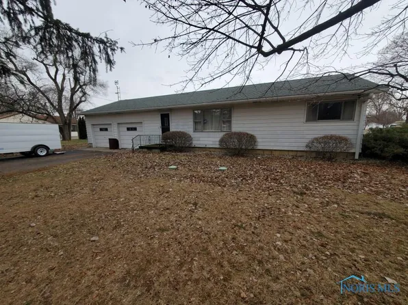 12531 W Hughes St, Fostoria, OH 44830
