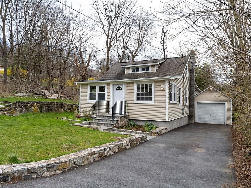 1st image of 46 Putnam Drive