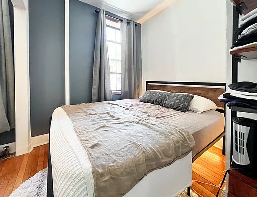 Rented by Kahen Properties | media 18