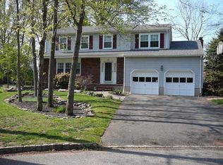 239 Sutphin Ln, Hillsborough, NJ 08844