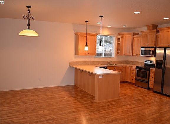 4th image of 4419 NE 123rd Ave