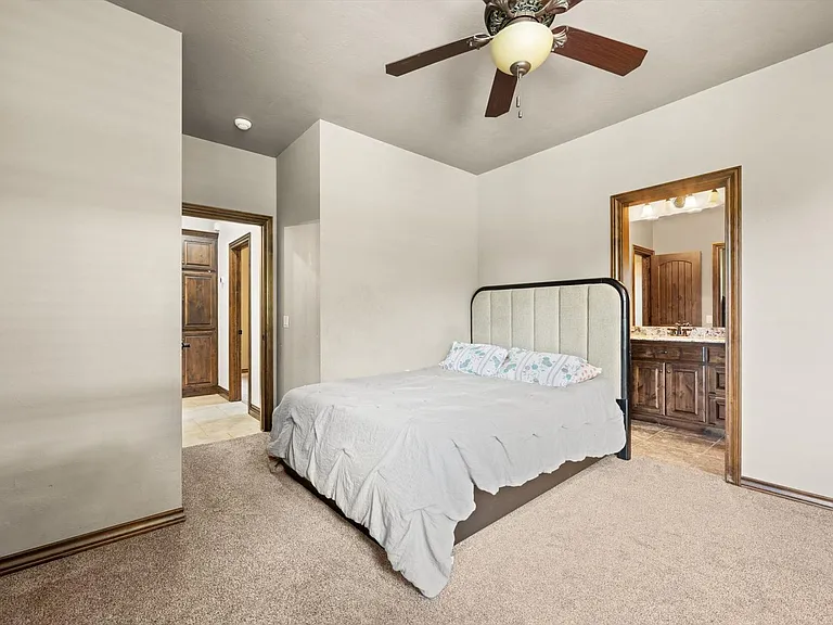 2708 Cattle Dr — Photo 25