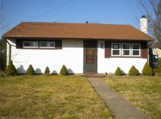 2416 Livesay Rd, Chesapeake, VA 23323