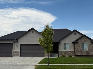 587 N Hills Ct, Saratoga Springs, UT 84045