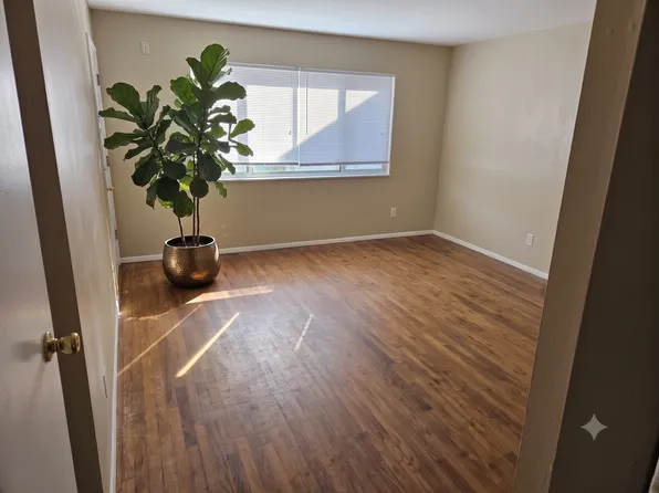 3855 Marietta Dr APT C, Saint Louis, MO 63121