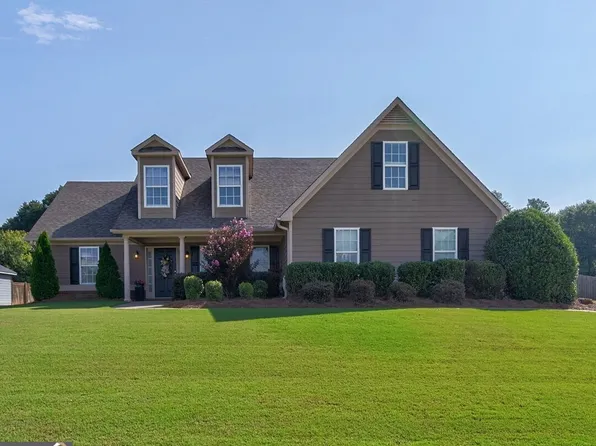 108 Presidential Ln, Statham, GA 30666