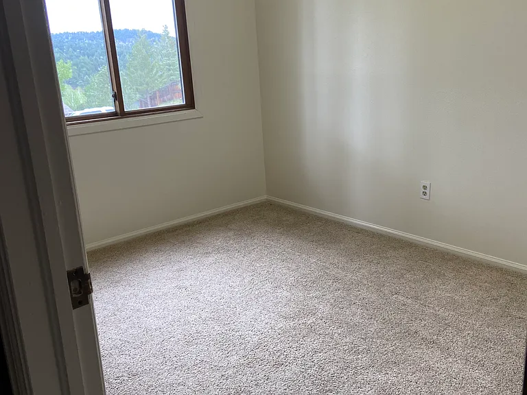30599 Hilltop Dr #30599 — Photo 13