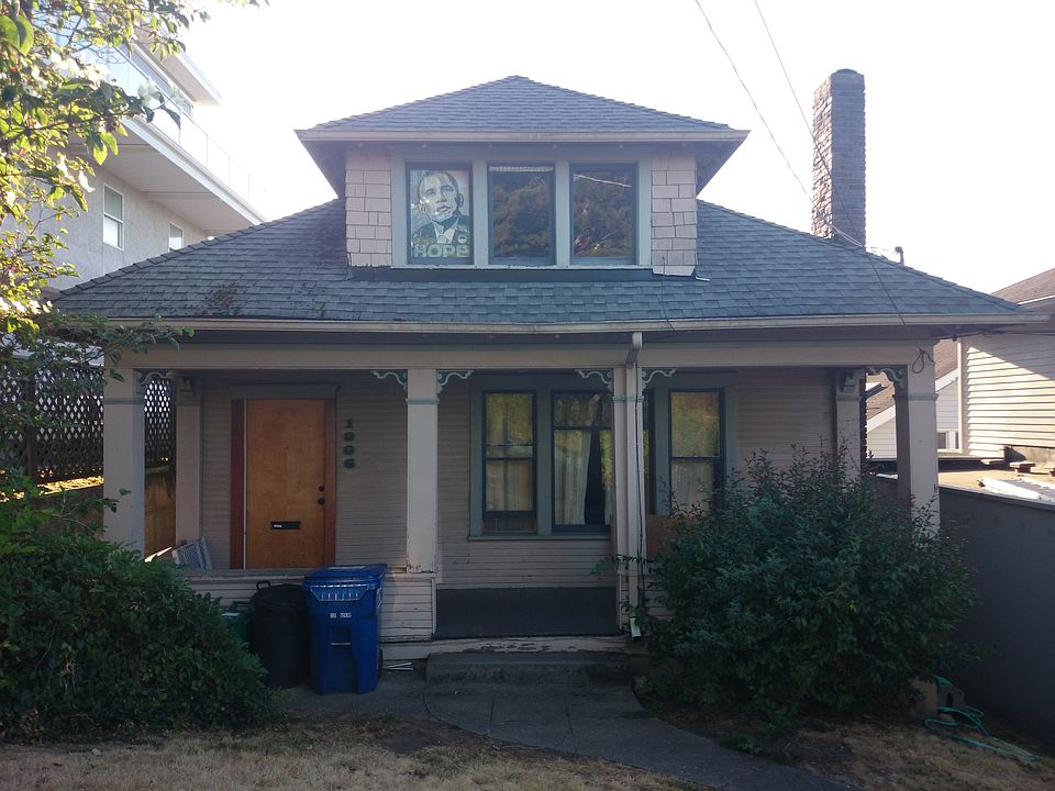 2nd image of 1006 Nob Hill Ave N