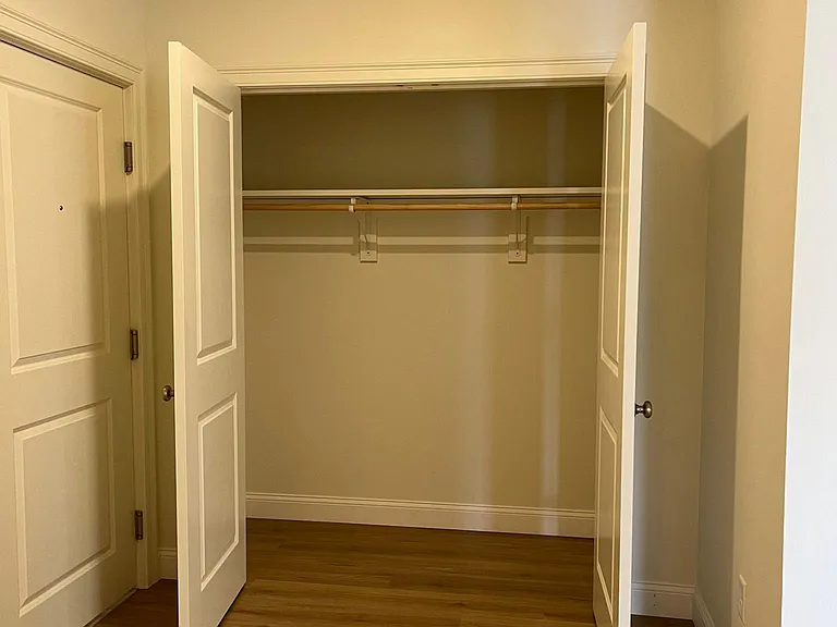 386 Saint John St #7 — Photo 10