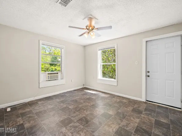 2404 Orange St, Alexandria, LA 71301