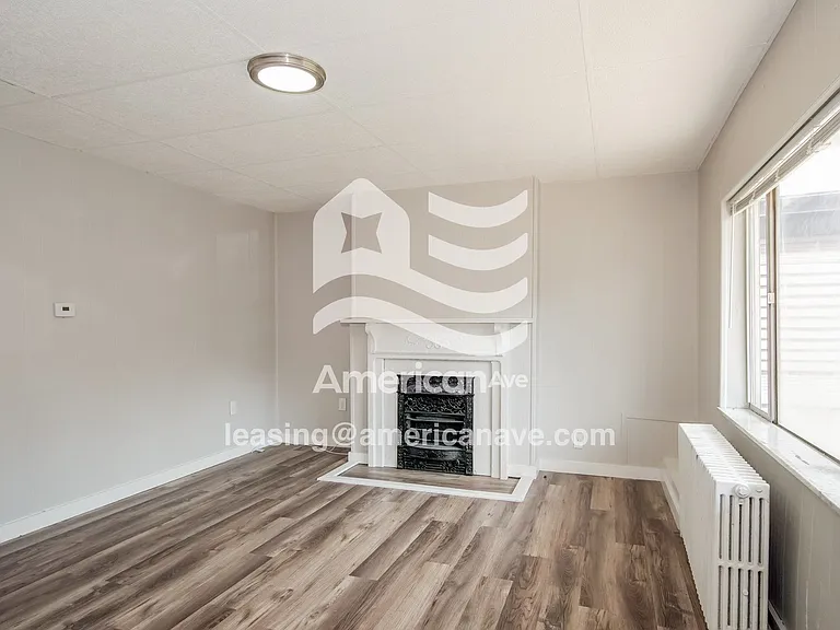 764730_003_wm_-_living_room_13189204.jpg