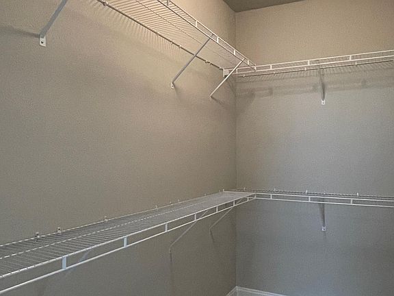 5th image of 188 Greenway Ln