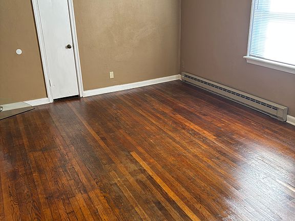2nd image of 3519 King St #3519