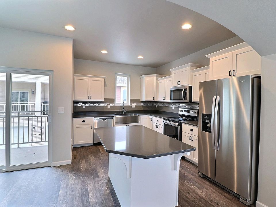 1st image of 503 33rd Way E Unit D
