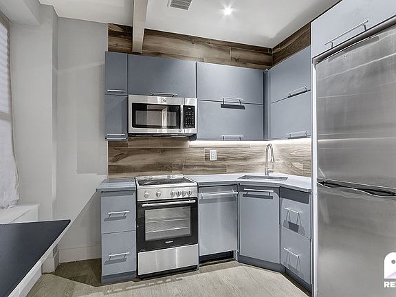 2nd image of 124 E 117th St APT 1B
