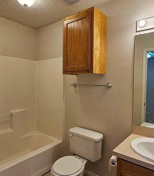 522 S Abilene Ave — Photo 9