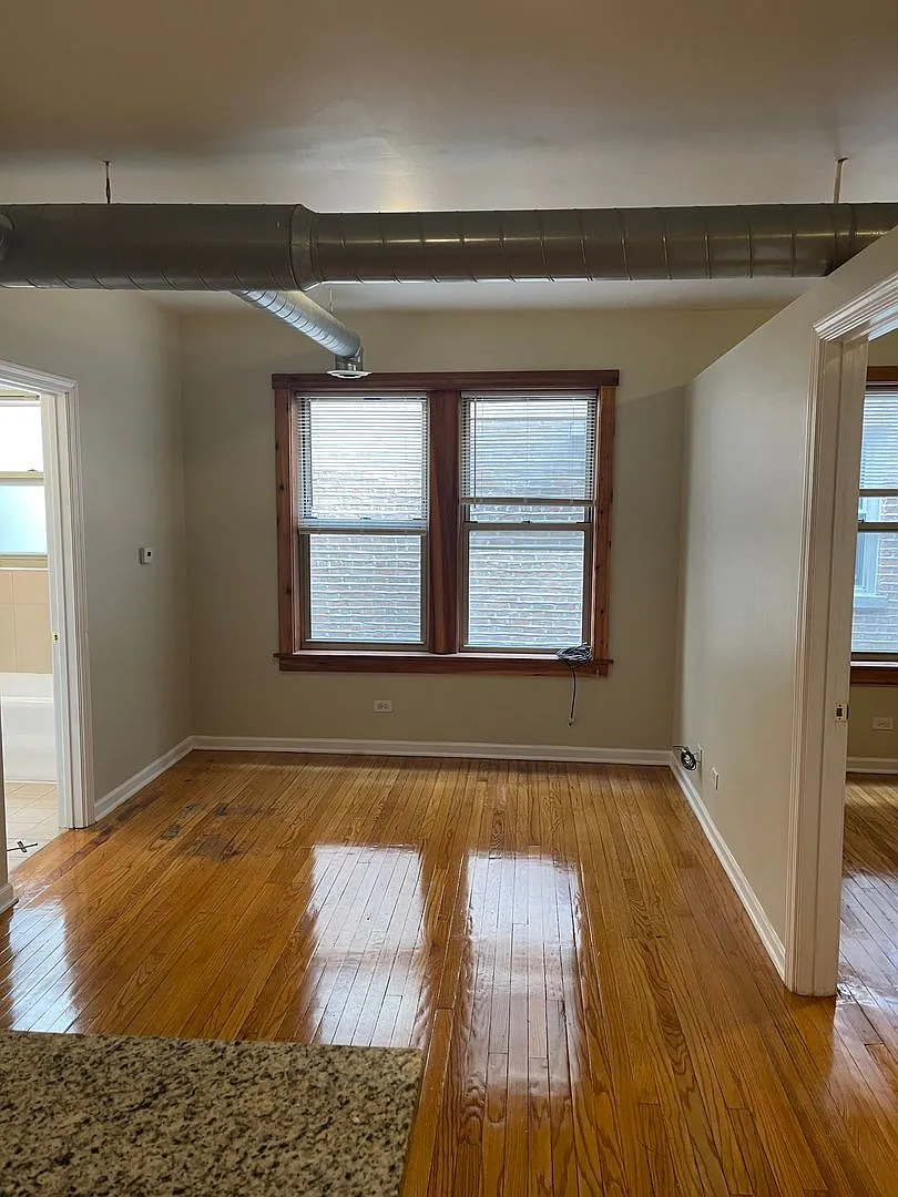 1608 N Luna — Photo 2
