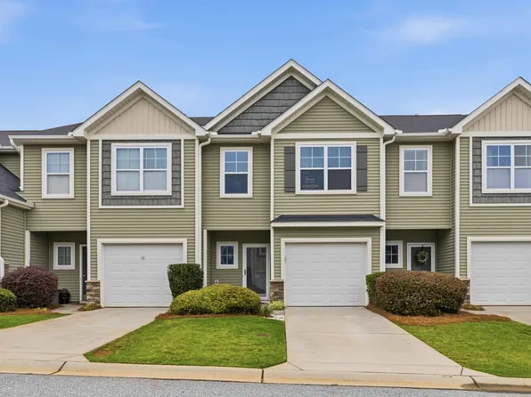 730 Elmbrook Dr, Simpsonville, SC 29681