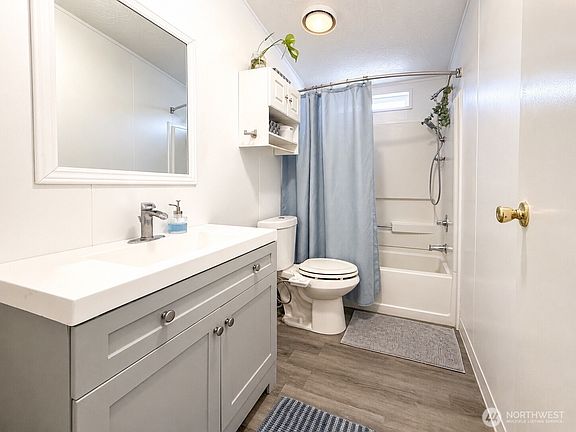 5th image of 700 N Reed #36