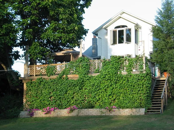 1769 Brookview Rd, Castleton, NY 12033