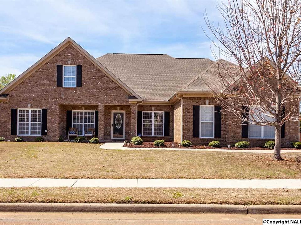 1st image of 162 Rainbow Glen Cir