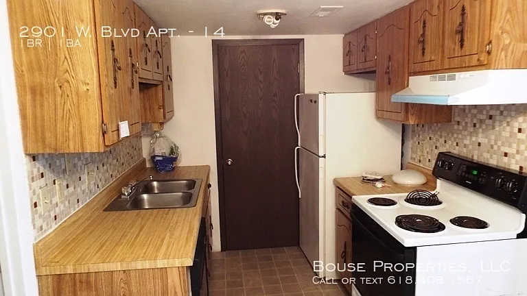 Bouse Apartment Homes — Photo 2