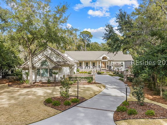 2nd image of 14 Inverness Dr